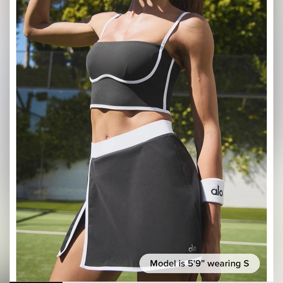 1/. Airbrush Streamlined Skirt - Picture 2 of 6